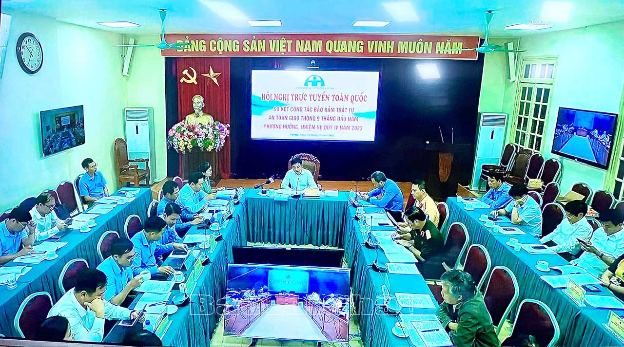 Quang cảnh hội nghị tại điểm cầu Bộ Giao thông Vận tải.